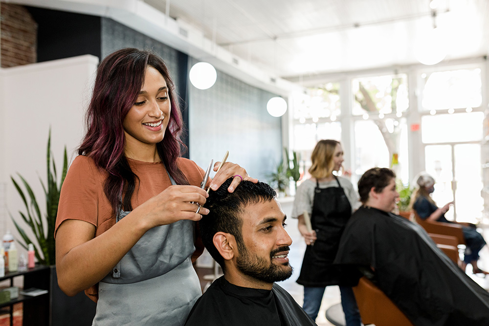 Comment le Lean Management et la bienveillance au travail transforment "l'Expérience Salon" ?